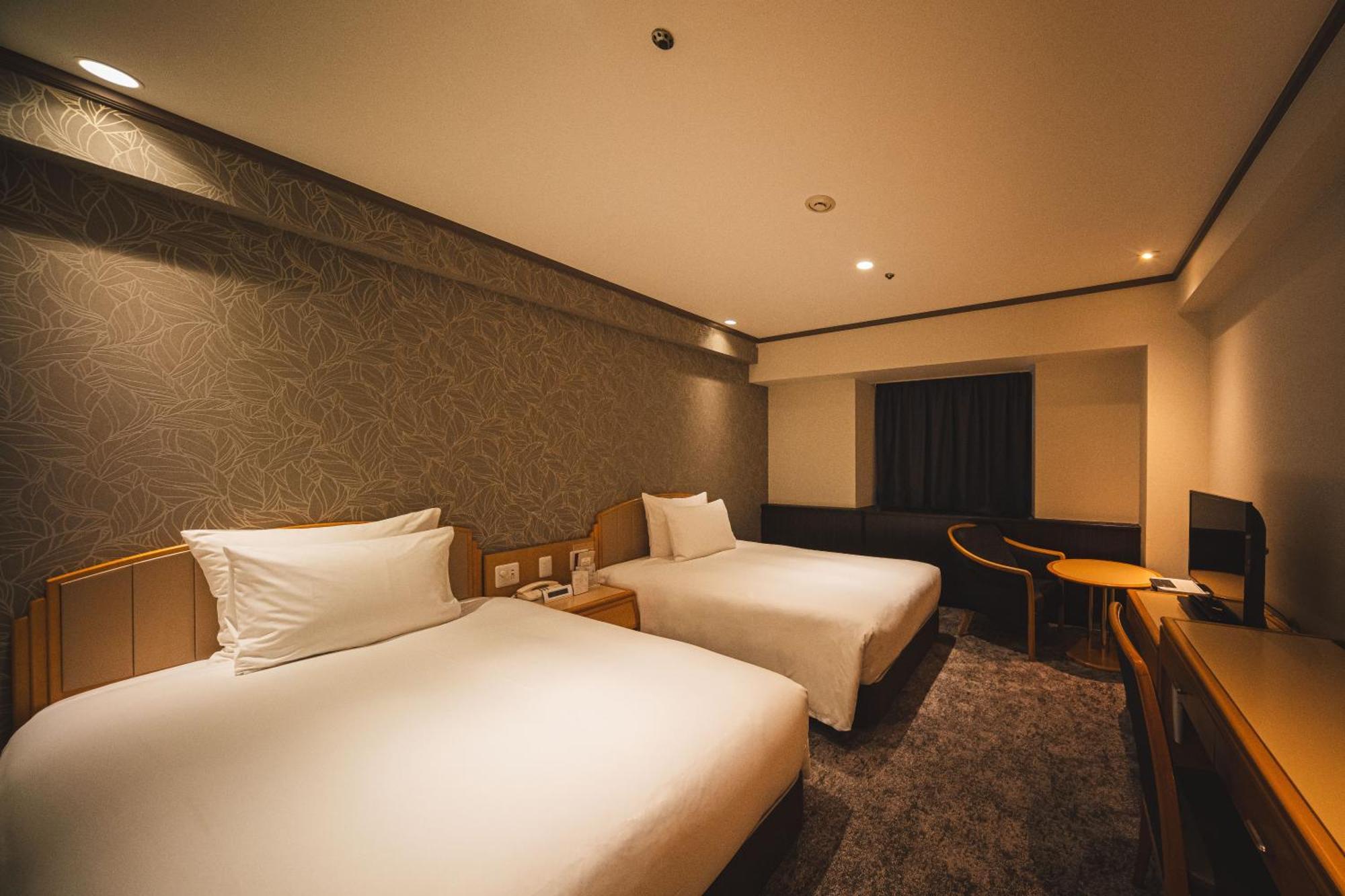 Ana Crowne Plaza Matsuyama By Ihg Hotel Екстериор снимка