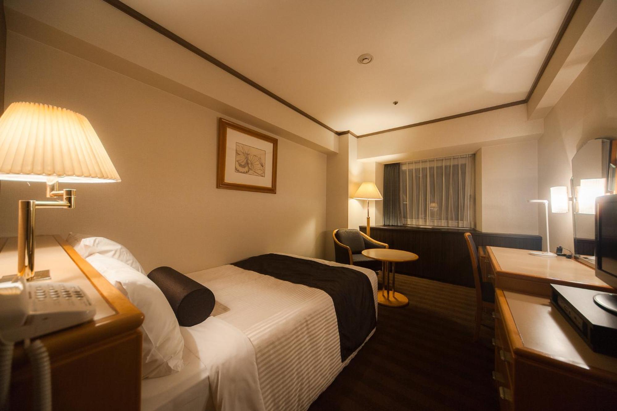Ana Crowne Plaza Matsuyama By Ihg Hotel Екстериор снимка