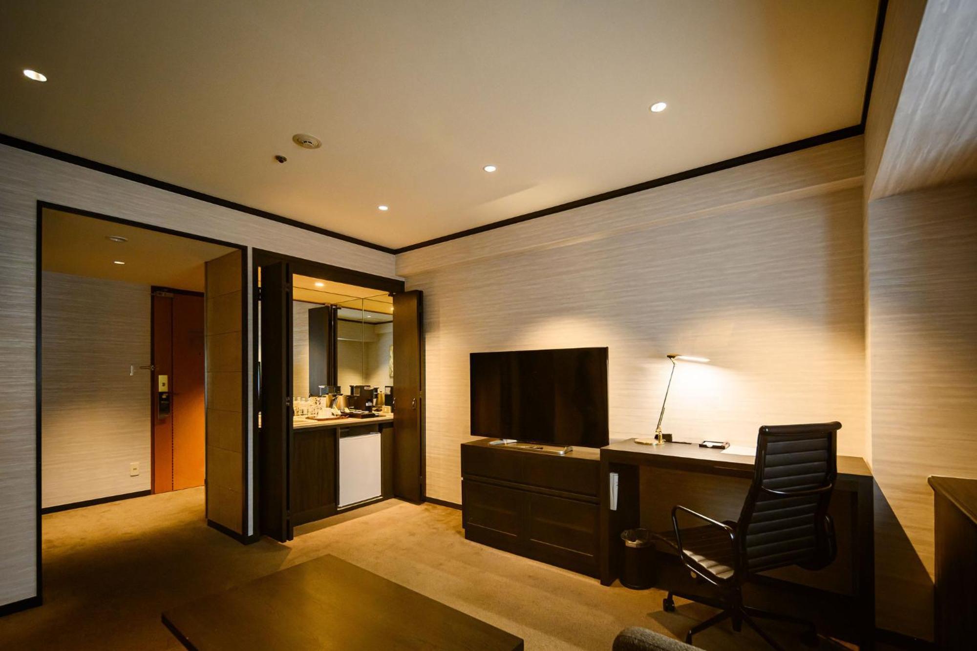 Ana Crowne Plaza Matsuyama By Ihg Hotel Екстериор снимка