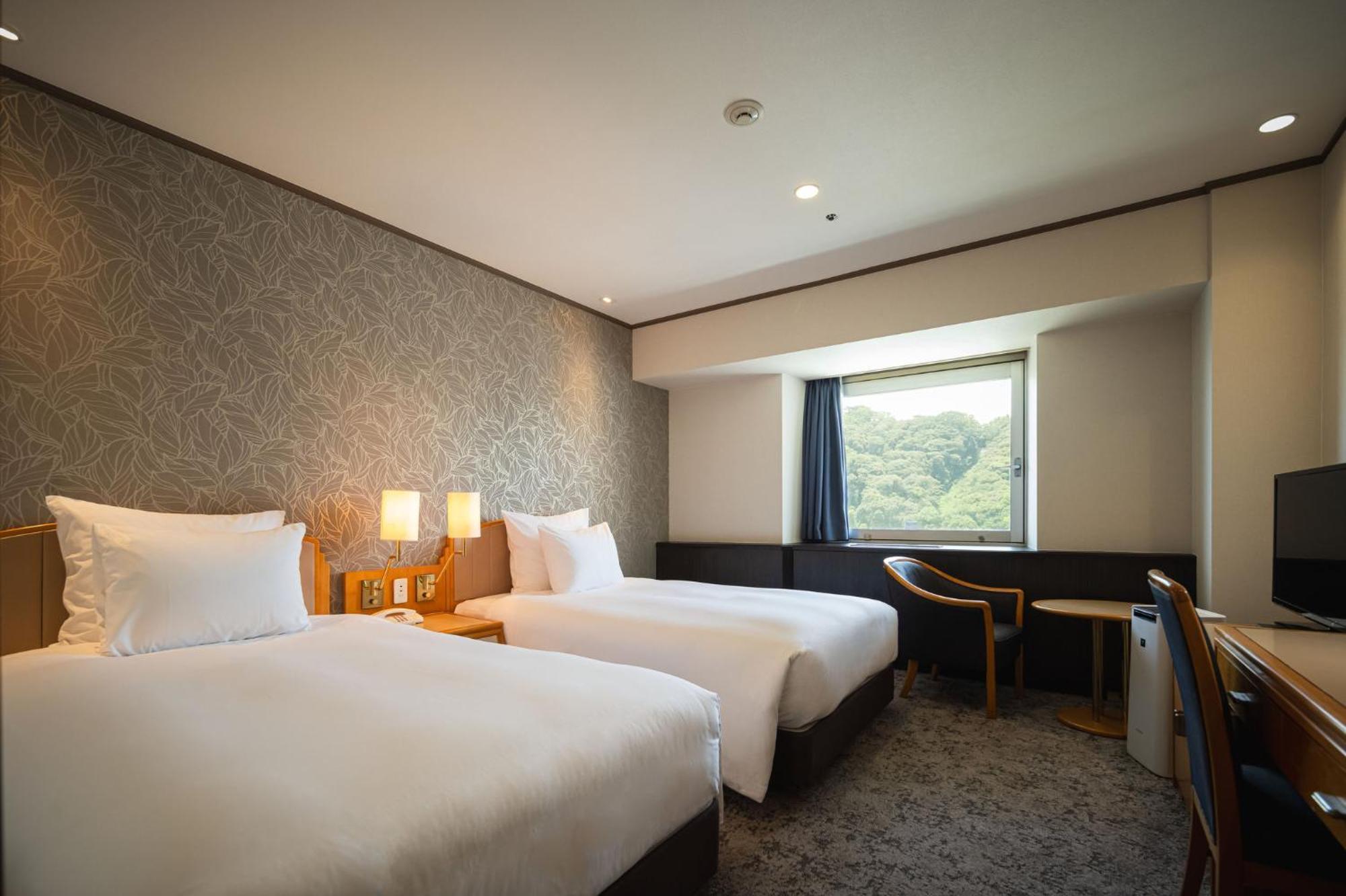 Ana Crowne Plaza Matsuyama By Ihg Hotel Екстериор снимка